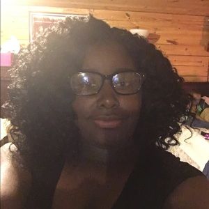 Meet your Posher, Ladilia